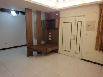 益民路二段透天1+2F，3房3廳2衛賣728萬..