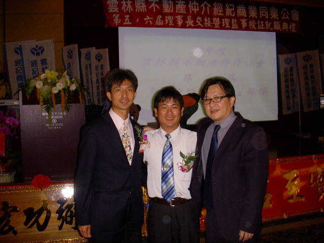 705794_fd6d2cbc91043516d5c3dc13a3f33e04