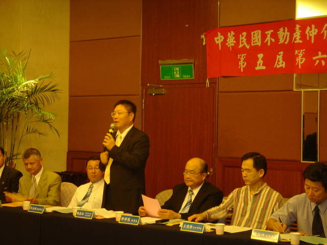 724544_960ac49f0926b679d7849869b809e585