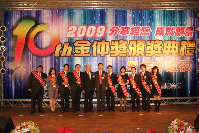 725289_cc12036c05459397112b98a2950f1635