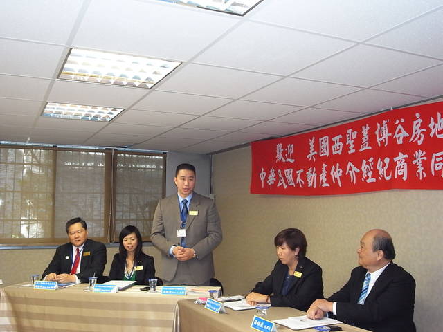 725969_746df4a2f84bd21befe55b2bdeac6563