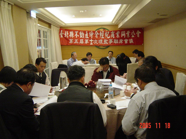 757186_8edb86376c9f6fd5e5feb8154bd80ca9