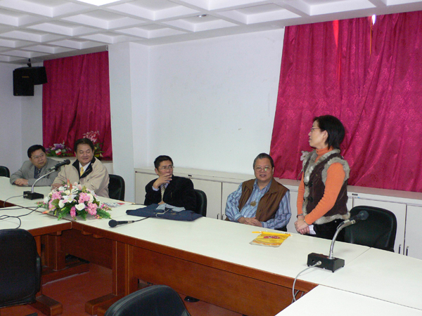 757221_712e639d534c48b8bb473e8c30f6baff