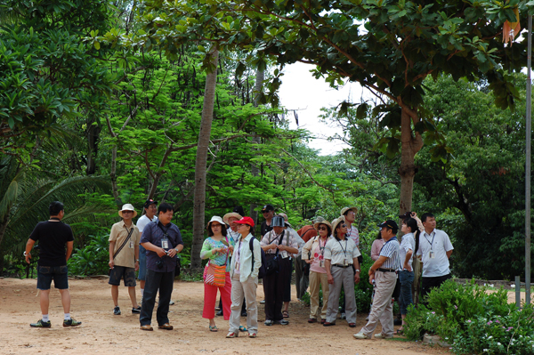 757465_128cf5374d40fc399683a5468326c2bb