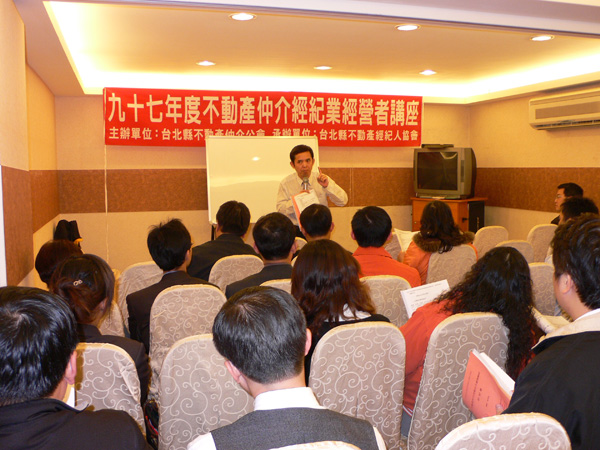 757545_3aae516f07a6b5d5a2aa7681cc602623