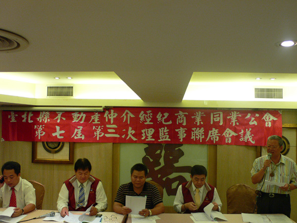 757574_9937601c49a57b035f84f72ceeb3fb0c