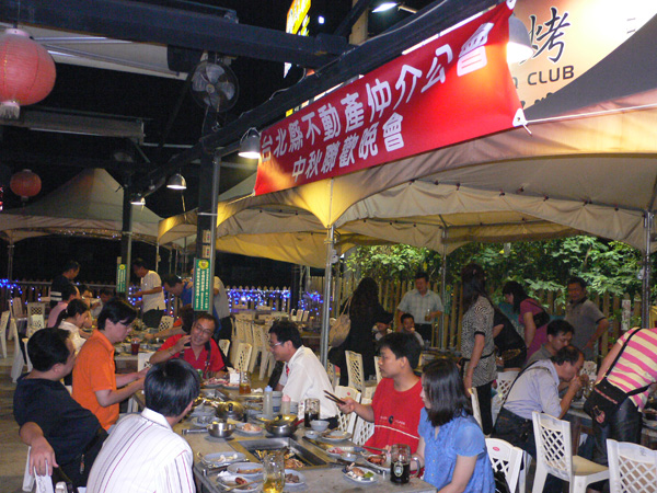 757595_39fb7aa471f6d09f4c1e9b0d1b6fa5fe