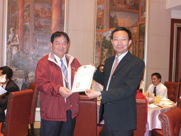 757661_aada81eb1fba2e75e4269496638812e4