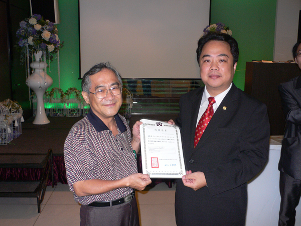 757668_044a710aad4292c93b43f8beb27c74c7