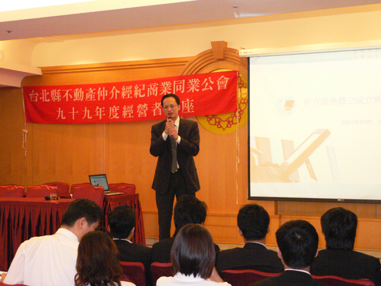 757686_78c373179f1113b73f9b2f36a8f4af77