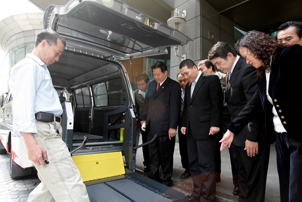 757897_e7a19140ae26dc4e6846e22c7cd13123