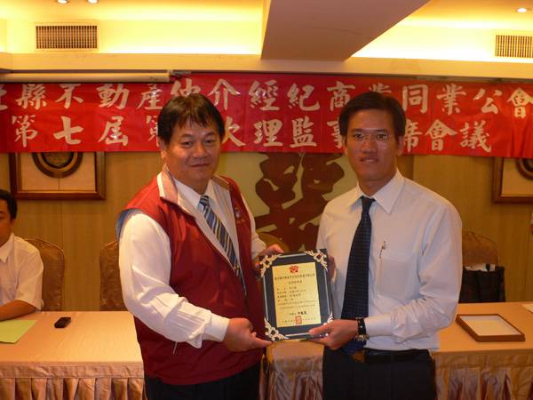 757577_22e46153ec143336a547b8d214fe34bd