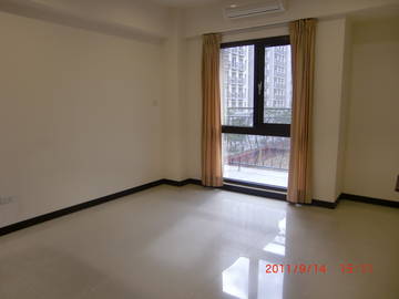 B35.桂冠優質三房車