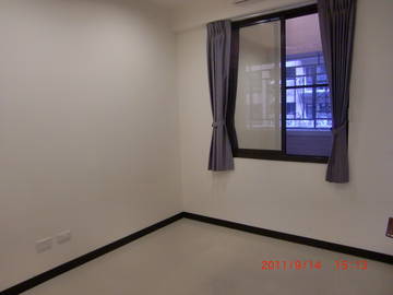 B35.桂冠優質三房車