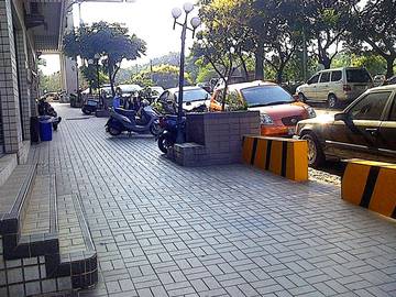 中科二層樓角間店面