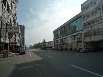 僑平國小1-3樓店住