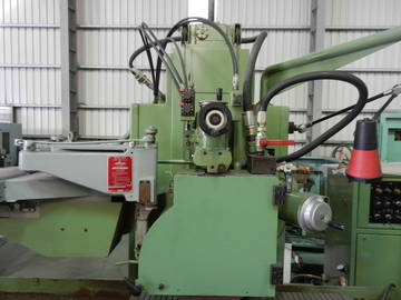 825998_53a48e159cdd76976d5142ecdbfe5af6