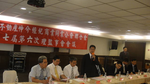 855567_701aef3778160c32e9a39614f8d6c3d1