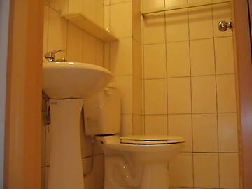 捷運站新套房自租