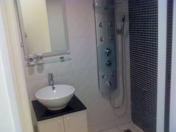 逢甲學區公園旁裝潢3房含車位