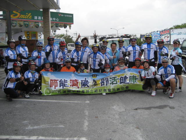 893794_fc029ed7ee5e90cb136d5b4c12c01107