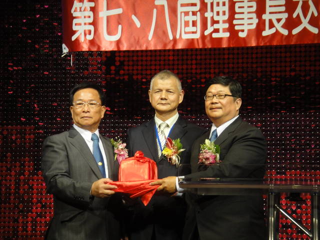 898612_9627cb2c324b403d7d536bd2c1e0b6e6