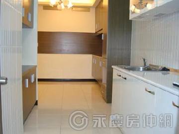 三光國中平車位景觀美三房－ 近兒童公園、北屯市場、三光黃昏市