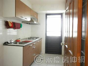 LV樓中樓景觀戶－ 五年屋樓中樓 五房平面車位 採光佳格局棒