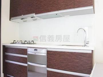 台中市南區 五權南一路 總太居易三房平車(57181F)