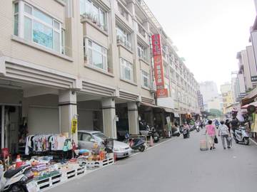 東興大市透店