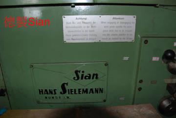 914460_d760c9fcbb2416a008191d027f978e47