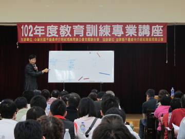 918210_47a501e919ae64030b87e89f430cc32d