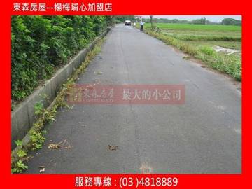 台31高鐵快速路旁農地