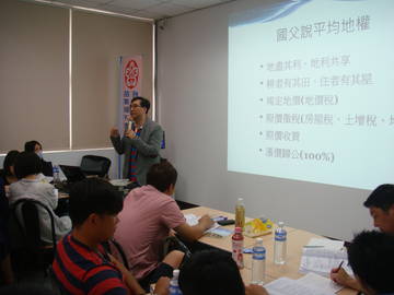 926326_167f51acb4114c72338f10ad54949d5e