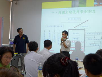 932813_d74bd6ba9eacca1d8c82006a177aadd1