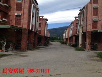 知本經典雙併別墅