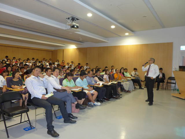 944078_1875a4a17e3a3bc42337579d78078c14