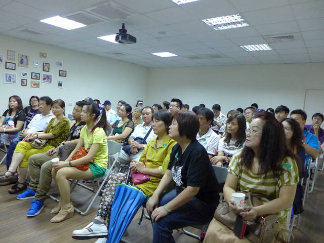 959707_44d17305eab4443cbf2cbd071d06a216