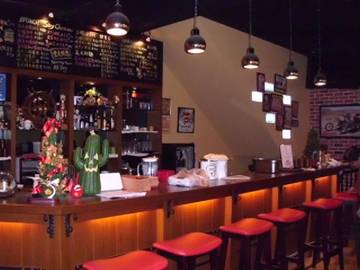 五期三角窗店面+21間套房