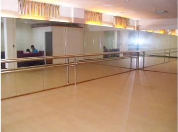 中醫角間店面+25間套房