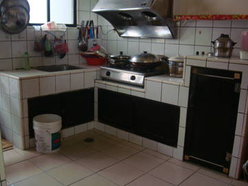 康橋飯店旁透天