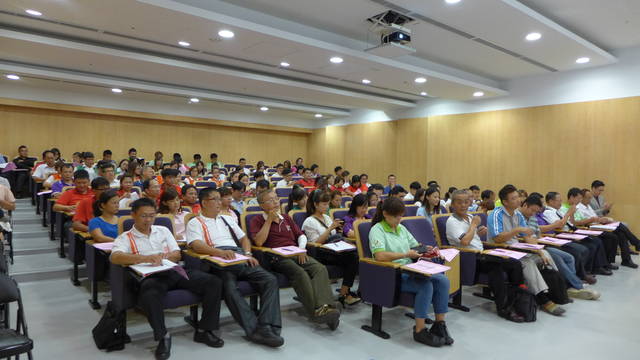 1064132_8565248143325de177f60c3e51e95f44