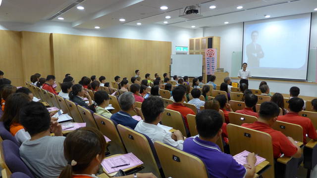 1064135_8fc12d09802f4b7548a3ac5497811b4c