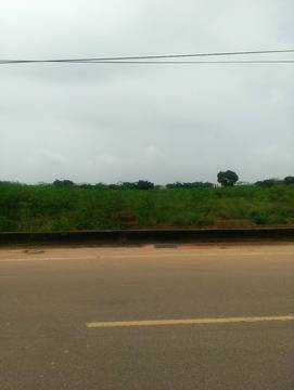 住商雅潭-正神清路邊田