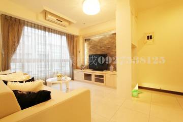 竹城建設 竹城富士-三面採光~精品景觀大2房車 桃園縣桃園市中埔二街 32坪 998萬精品時尚裝潢~三面採光+衛浴開窗+超大後陽台 遠超所值~低總價輕鬆入主-中正藝文特區+中路重劃區~24小時專業保全~豪宅新成屋環伺於旁~旁邊就是肯德基+麥當勞~約走路3分鐘有台北直達車~約走路3分鐘到中正藝文展演中心(走路就可看跨年煙火+展覽、表演)~約3分鐘到1、3高雙交流道~約15分到高鐵、機場~約20分鐘到台北 ESTATE侯柏戎 0927-538-125 www.侯柏戎0927538125.tw/