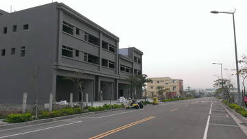 南屯單元三全新店面-惠雙房屋南屯捷運加盟店