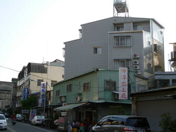 三豐路收租透天