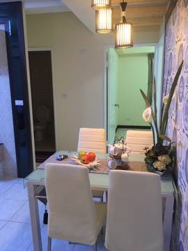 順天香吉士3房車位