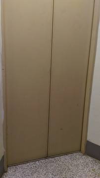 AE306 中正路三角窗店面