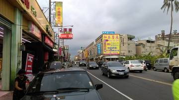 AE306 中正路三角窗店面